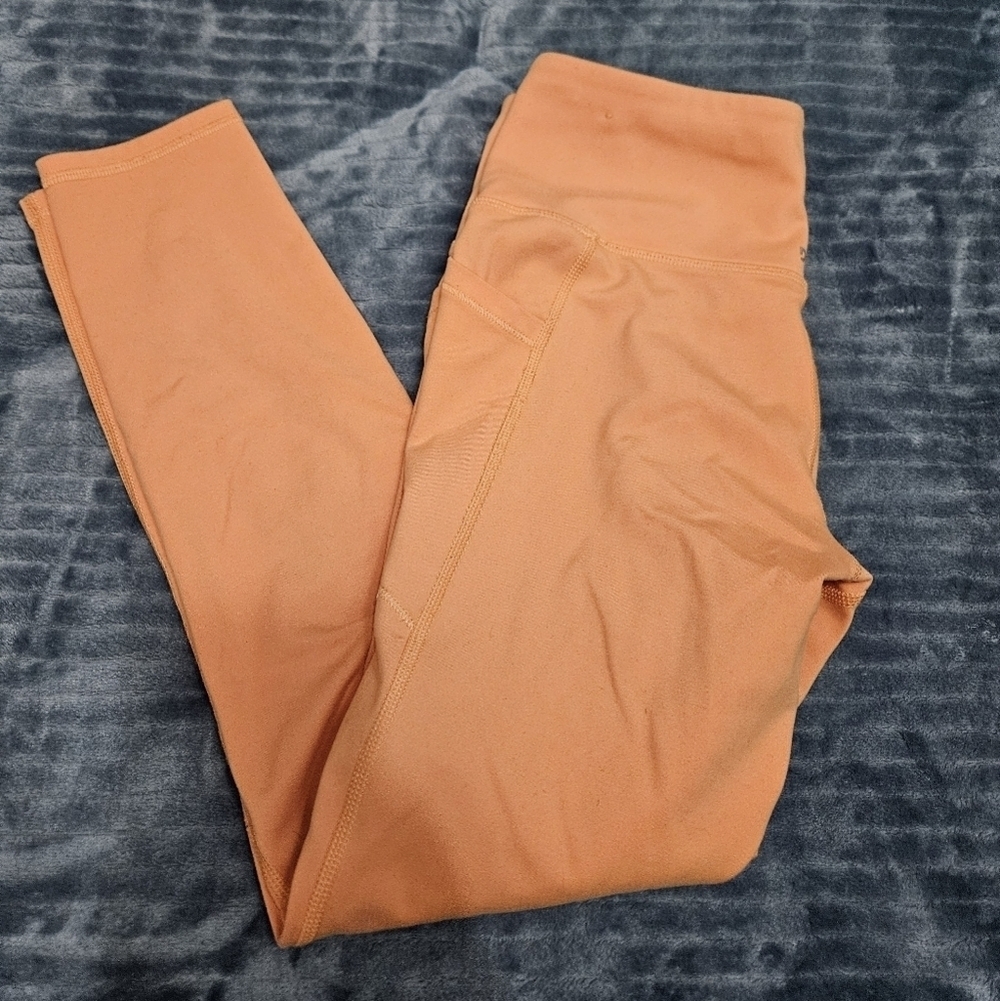 DSG orange leggings!